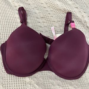 Victoria’s Secret bra brand new